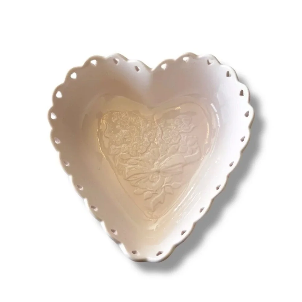 Longaberger 2005 Sweetest Heart PINK Heart Shape Bowl Dish And Candle Plate Read